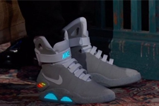 Otomatik Bağcıklı Spor Ayakkabıya Merhaba