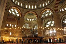 Selimiye Camii Berat Kandilinde Doldu Taştı
