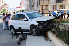 Kafa Kafaya Çarpıştılar