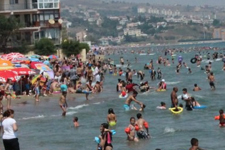 Tekirdağ Sahilleri?nde Hafta Sonu Kalabaliği