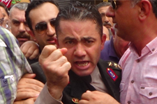 'Çözüm diyenler neden şimdi sonuna kadar savaş diyor?'